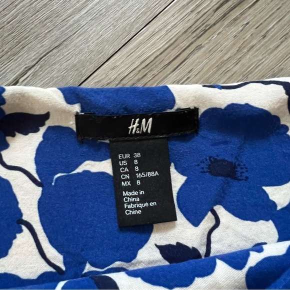 H&M Crop Shirt​ - Picture 4 of 4